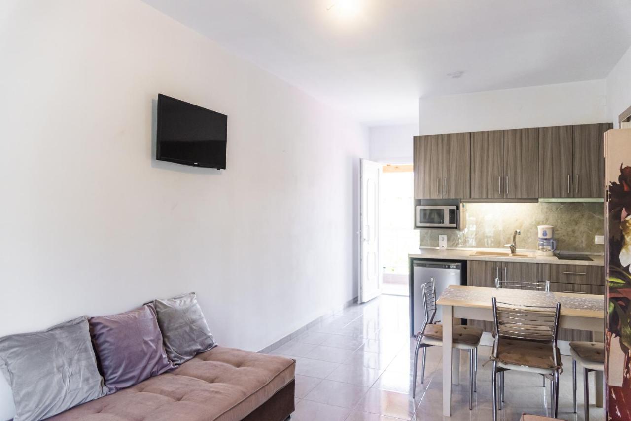 Olive Grove Beachfront Apartments & Seaview Suites (Adults Only) Kávos Exterior foto